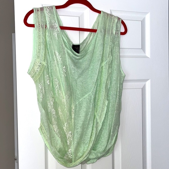 NWOT Free People New Romantics Twist and Shout Tee - Picture 7 of 9